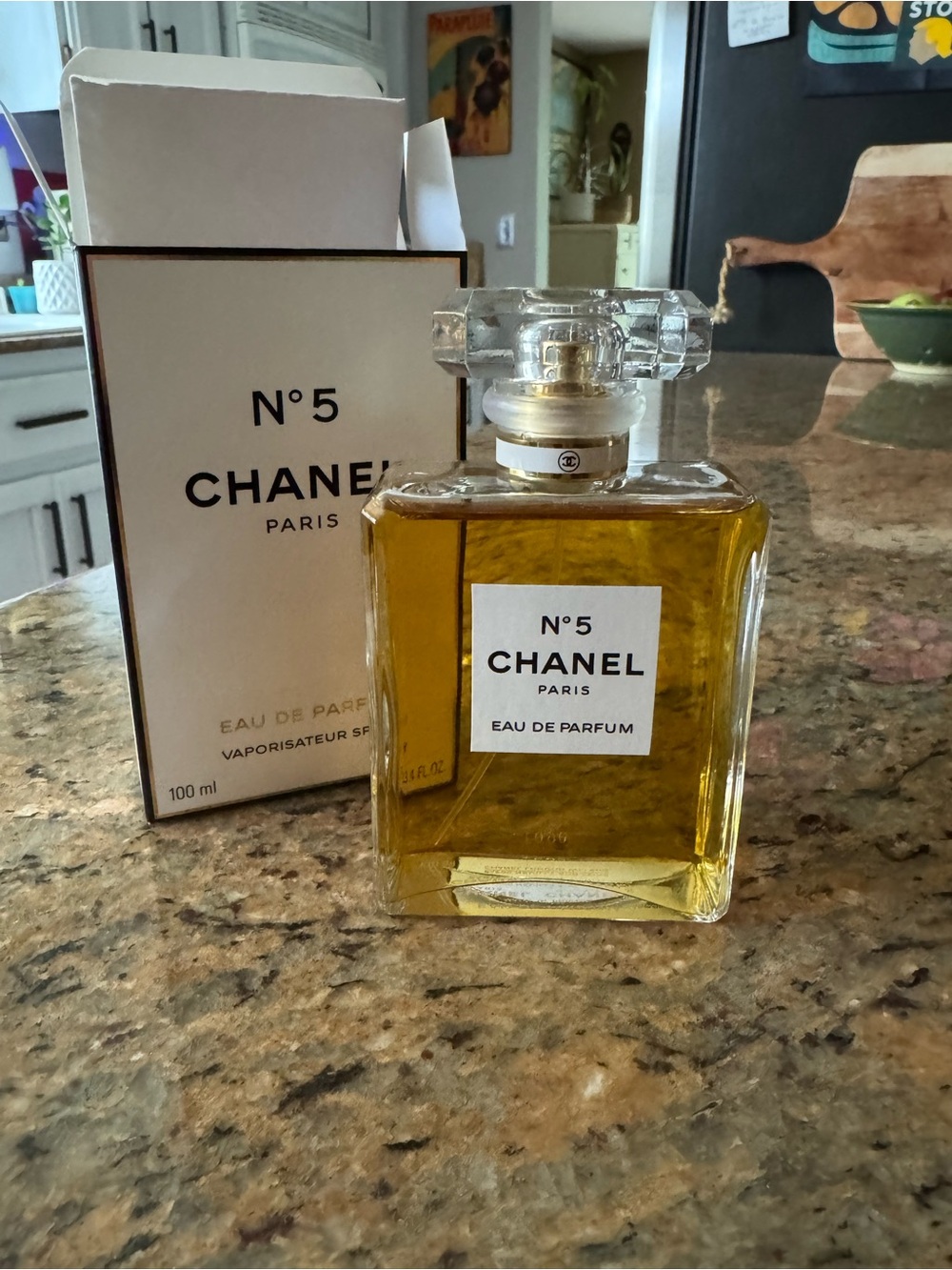 CHANEL N°5 Eau de Parfum - Yellow Bottle with Clear Cap